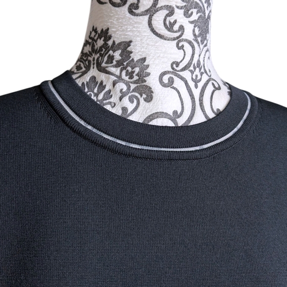 Lululemon Boxy Knit T-Shirt Black Cropped Rare Woven Solid Women's size Medium - Picture 7 of 13